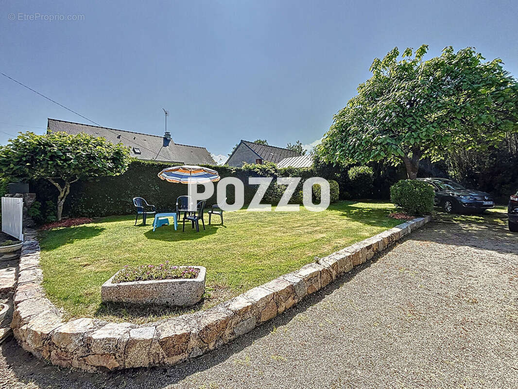 Maison à SAINT-BRICE-DE-LANDELLES