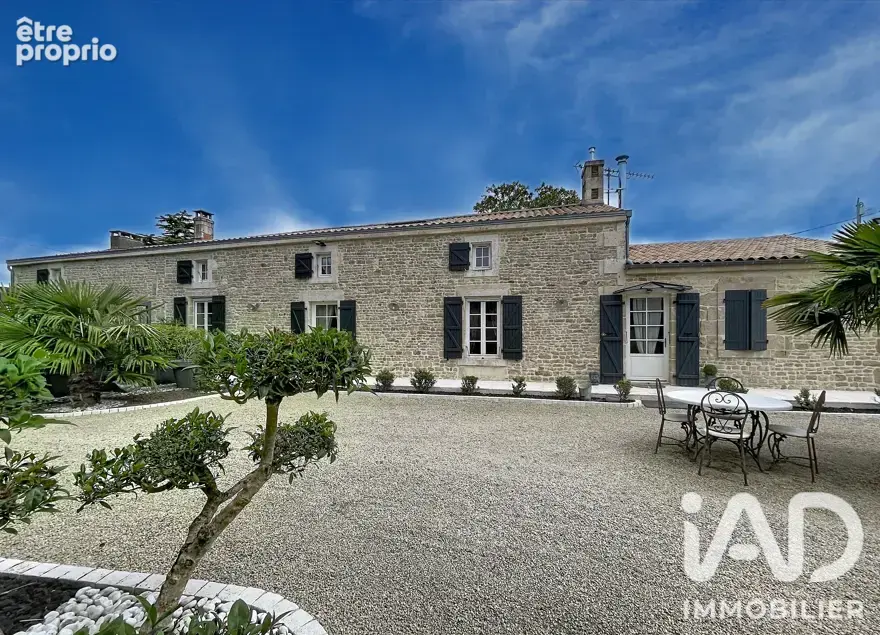 Photo 1 - Maison à SAINT-HILAIRE-DES-LOGES
