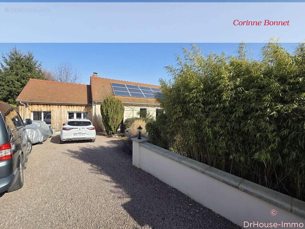 Maison à COURTERANGES