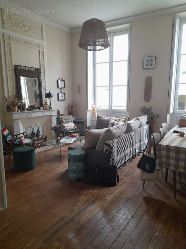 Appartement à BORDEAUX