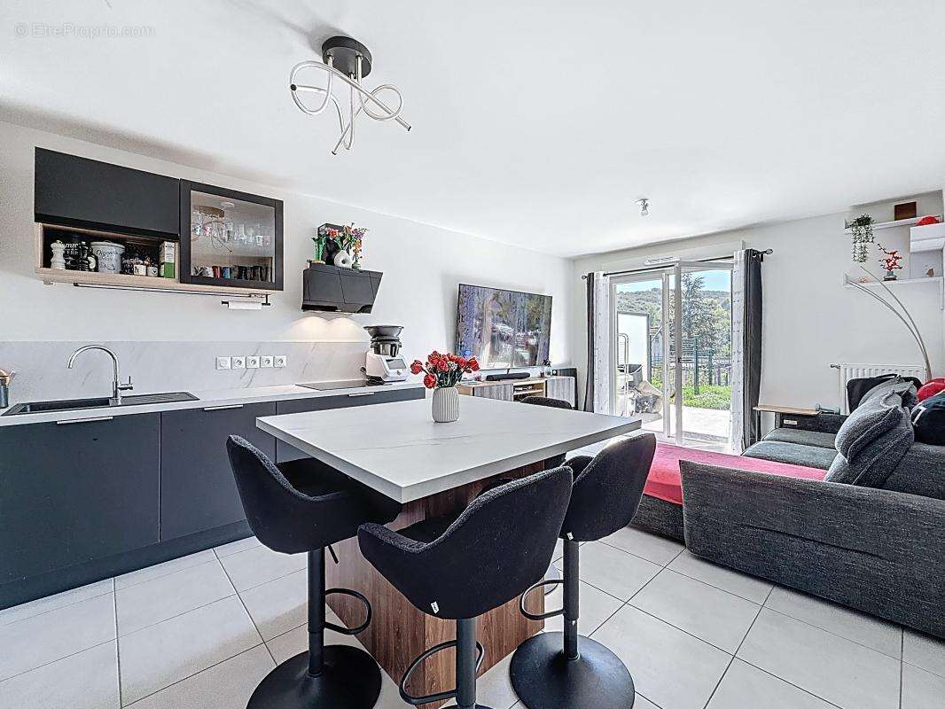 Appartement à PONT-EVEQUE