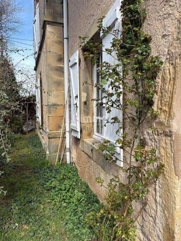 Maison à AYDOILLES