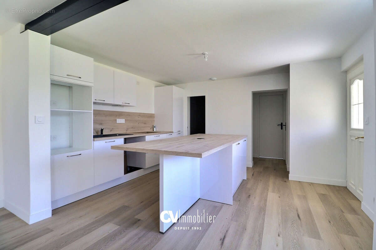 Maison Intégralement Rénovée à INCARVILLE - photo 4