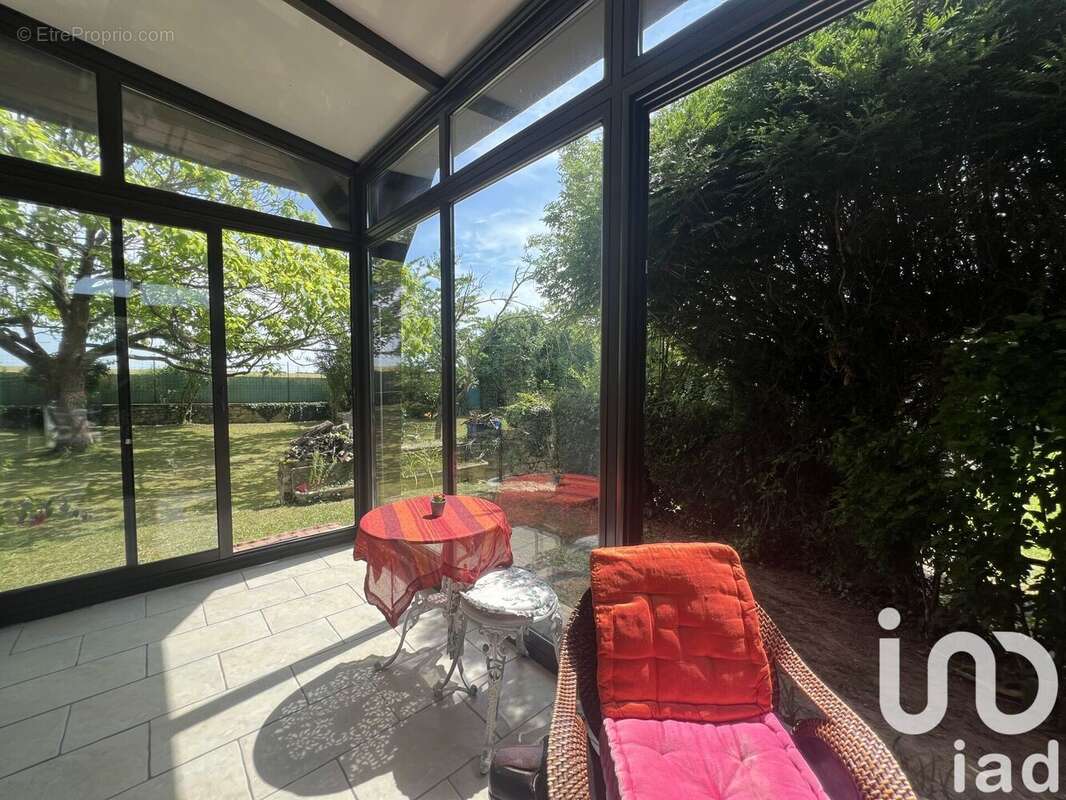 Maison 178 m² à Villers-Saint-Frambourg  - photo 6