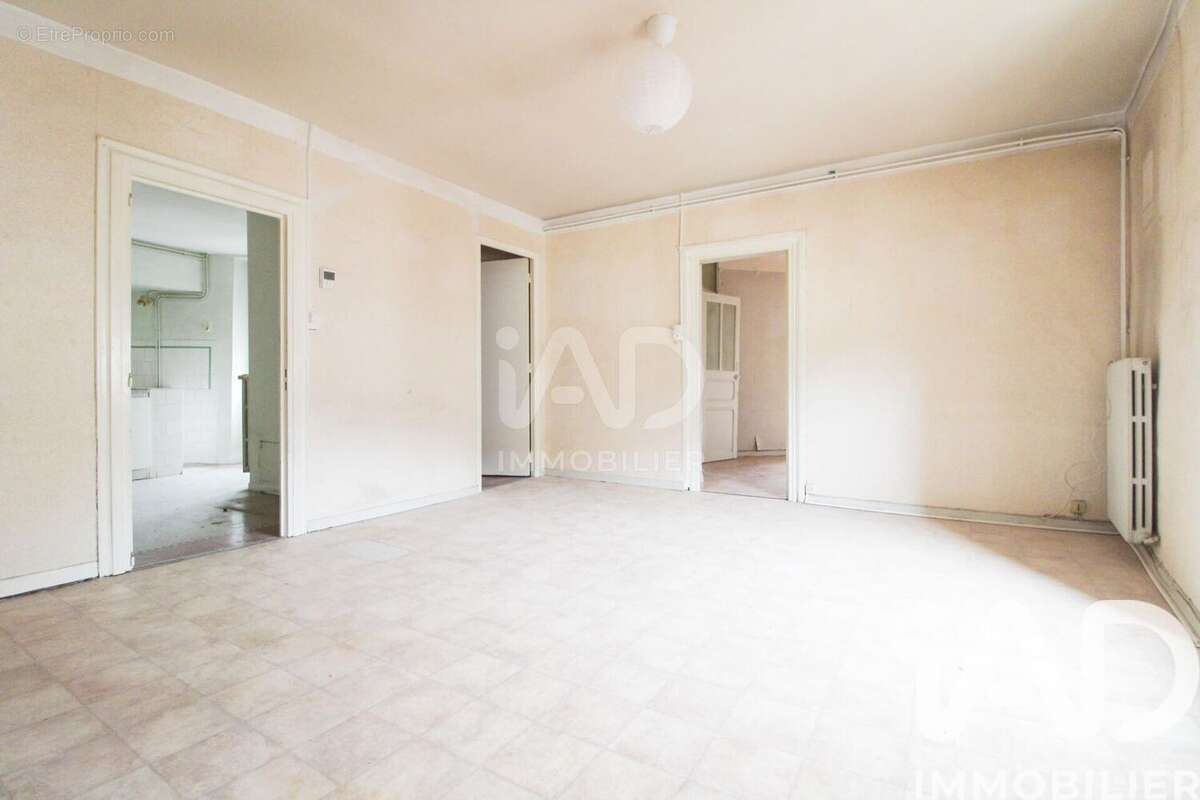 Appartement 70 m² à Saint-Affrique  - photo 7