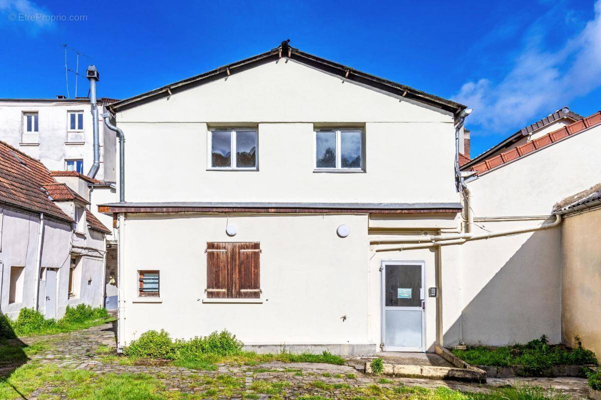 Appartement à VILLENEUVE-SAINT-GEORGES