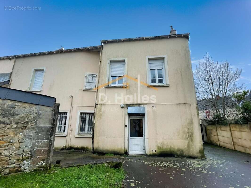 Immeuble-maison Saint Aignan Sur Roë - photo 8