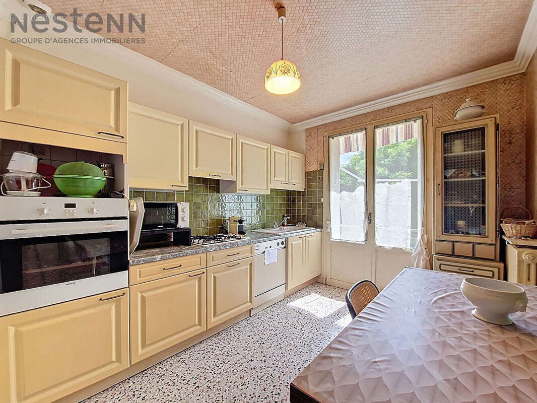 Maison à VILLEVIEILLE