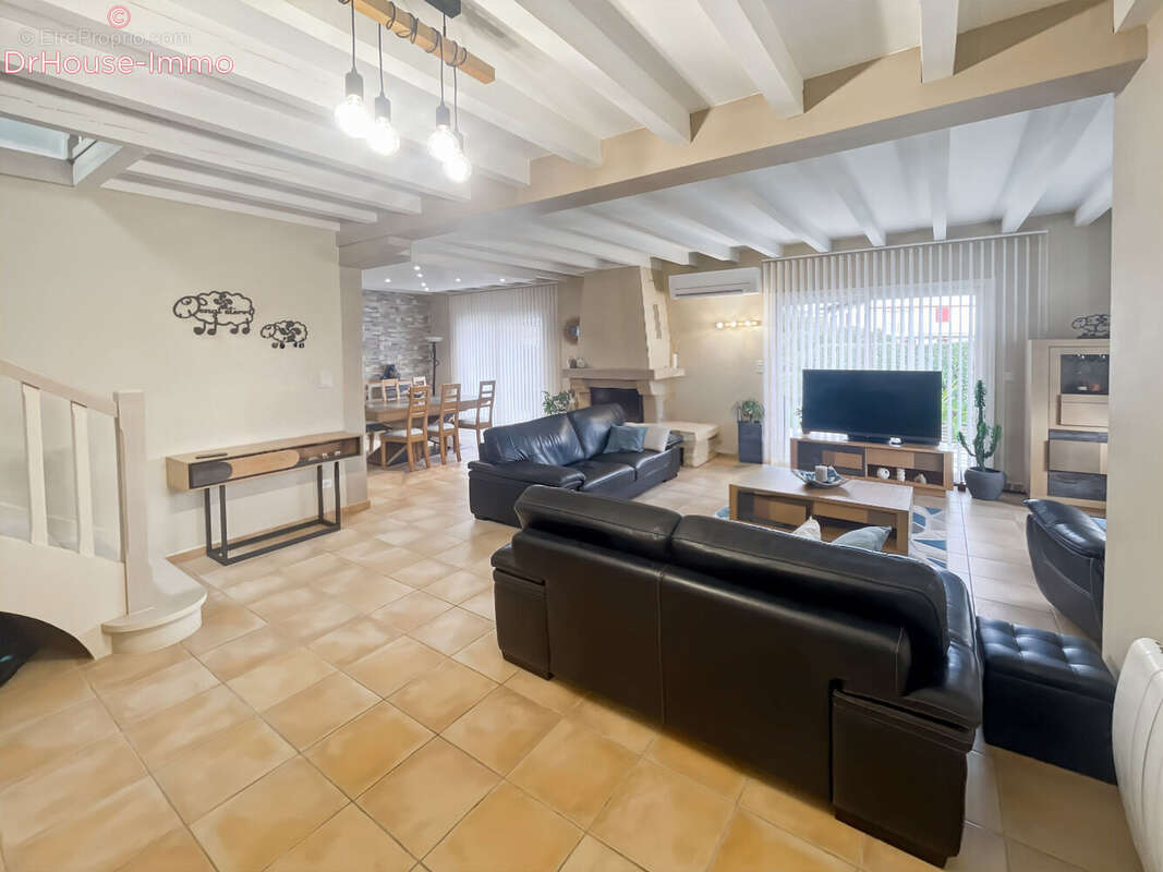 Maison à BASSUSSARRY