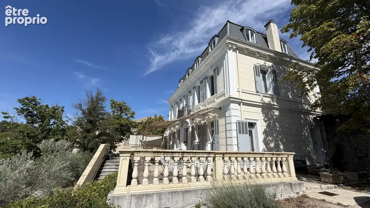 Propriété d'exception 330m2 sur 2029m2 de parcelle avec piscine, dépendances... - photo 41