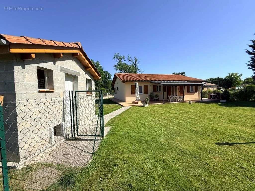 Saint-savin maison de plain pied avec studio - photo 8