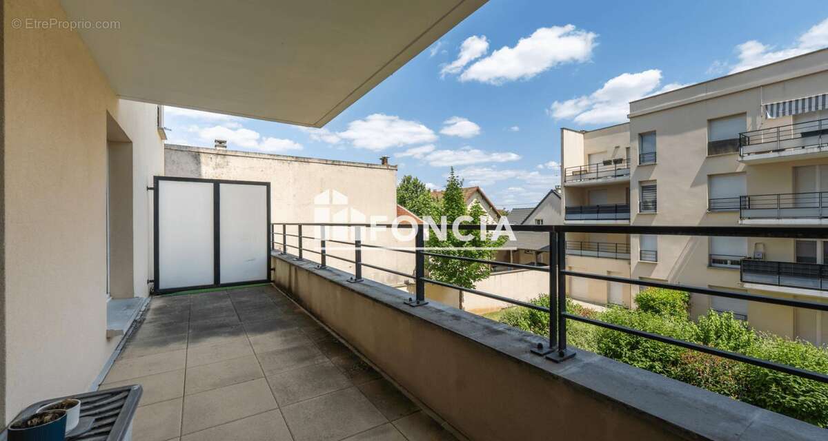 Appartement à ATHIS-MONS