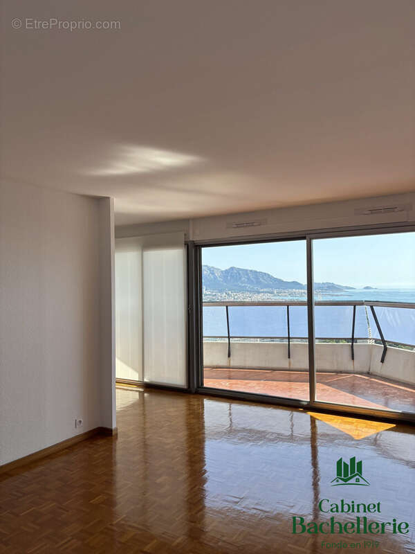 Appartement à MARSEILLE-8E