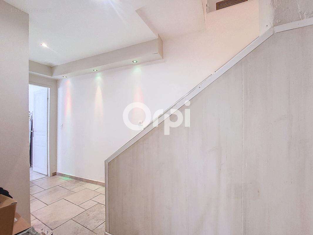 Appartement à VILLENEUVE-LOUBET