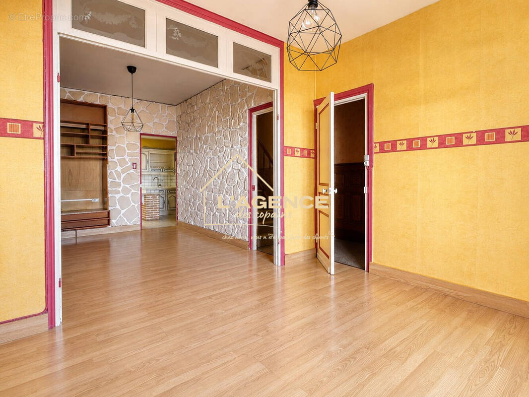 Maison 109 m² à Hazebrouck  - photo 1