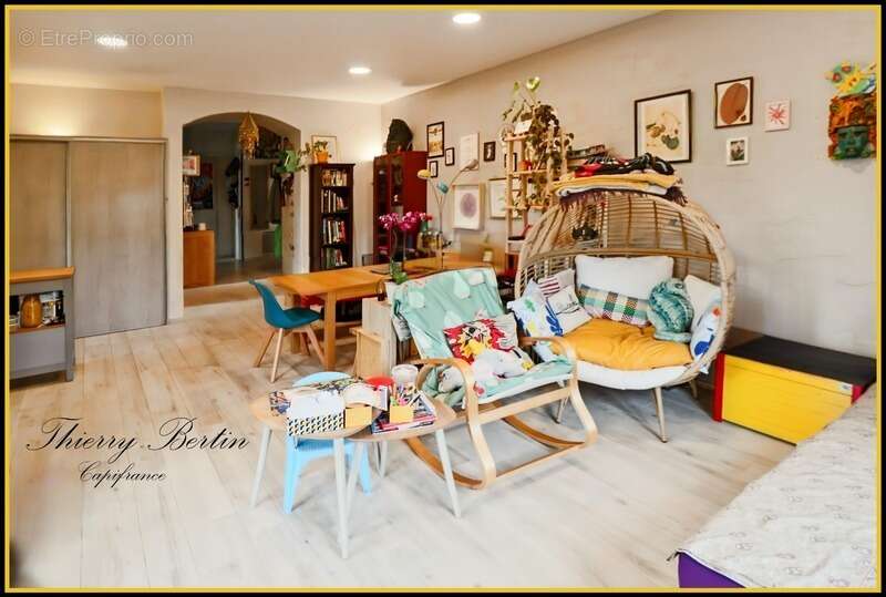 Appartement à LA COLLE-SUR-LOUP