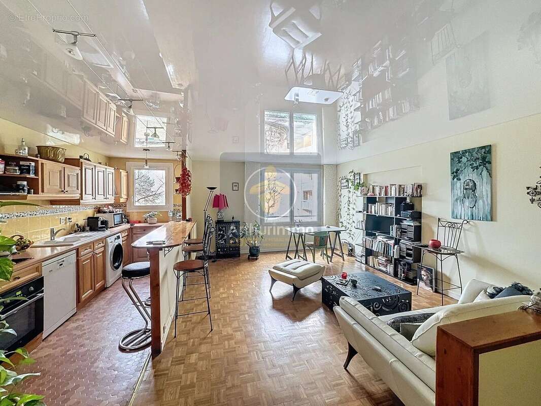 Appartement à MAISONS-ALFORT