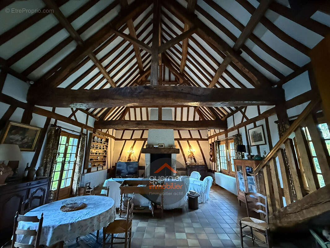 Maison à NEUFCHATEL-EN-BRAY