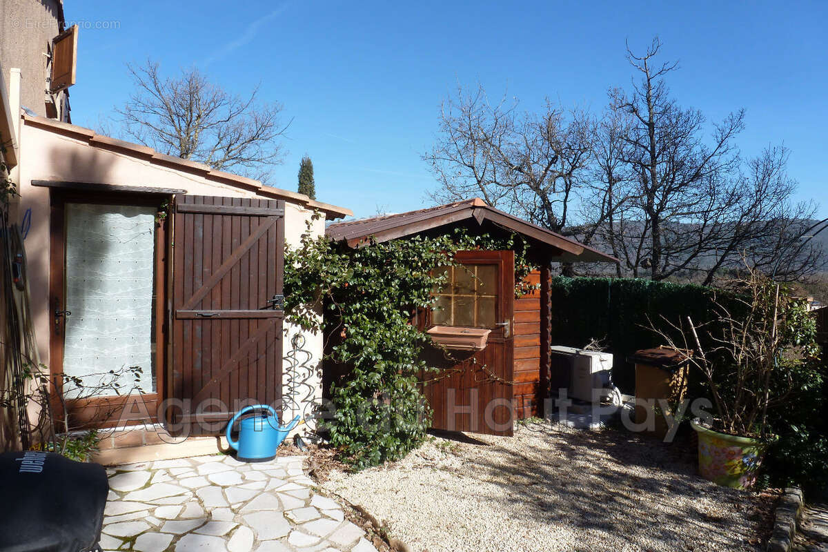 Maison à SAINT-CEZAIRE-SUR-SIAGNE