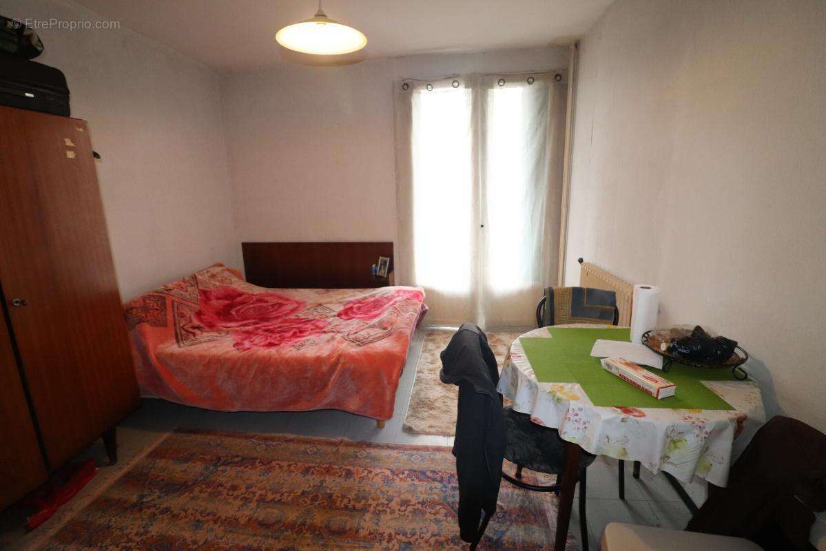 Ensemble immobilier – 2 studios + garage – Vendu loué – Idéal investisseur - photo 2