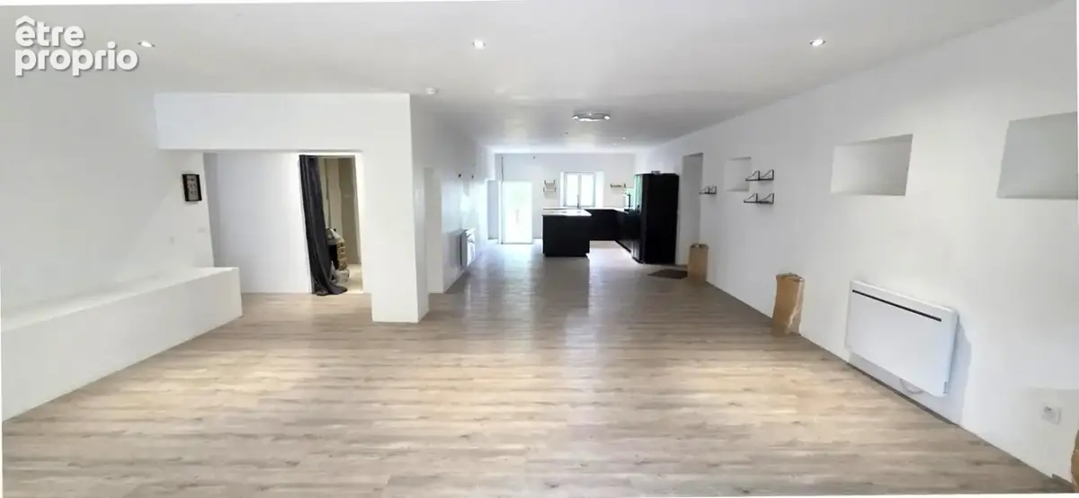 Maison familiale en pierre de 196 m² - petit failly– 4 chambres  – pièce de vie de 73 m² – près de 1 600 m² de foncier – grange  - photo 5