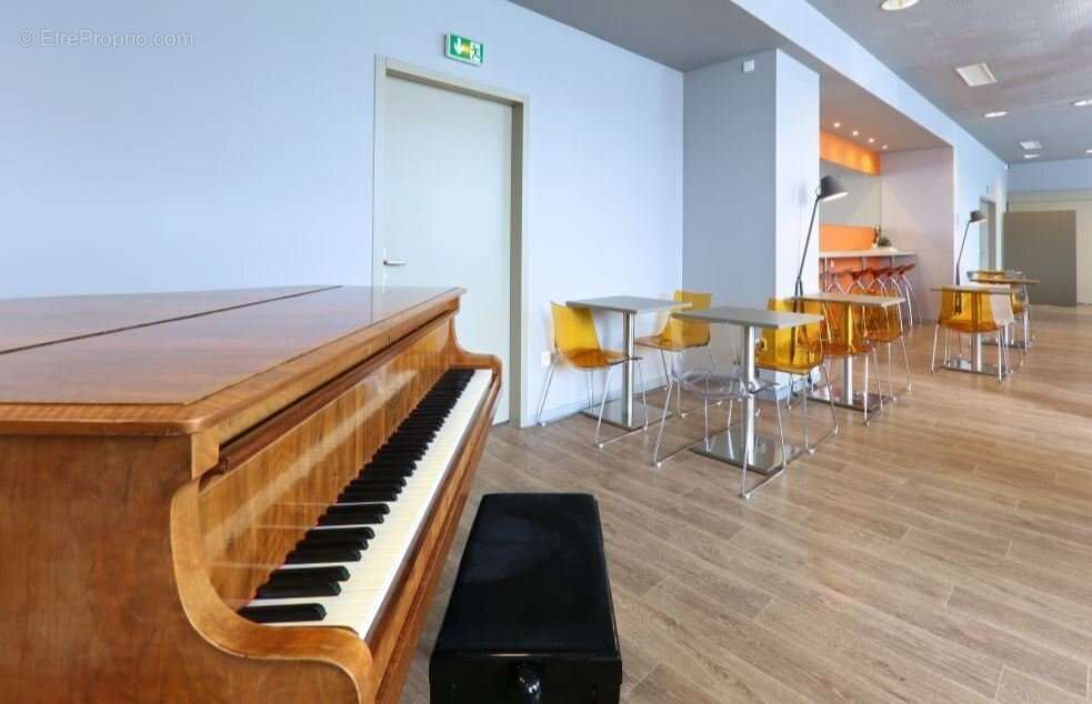 INVESTISSEMENT LOCATIF  Paris 13ème arrondissement  Résidence étudiante Le Palatino - 5,52% de rentabilité - photo 8