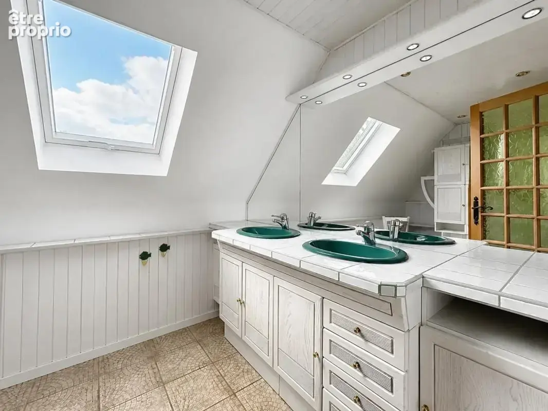 Maison de 8 pièces de 187 m² à Serris Bourg - photo 15