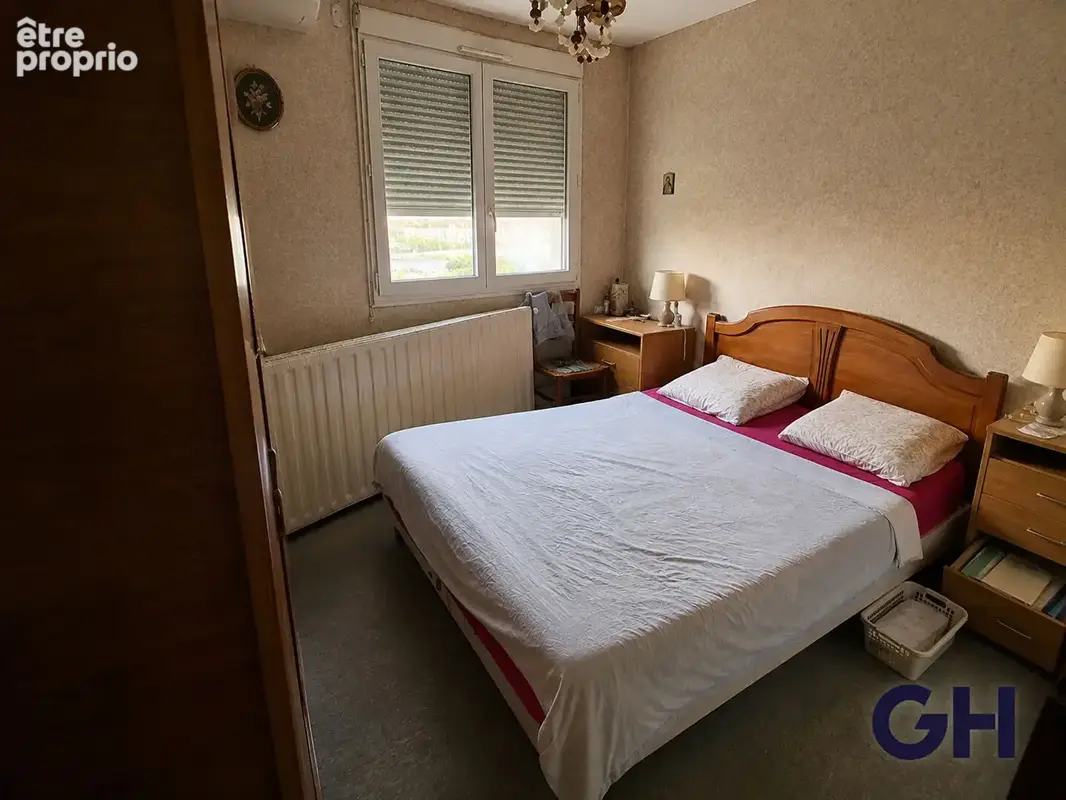 T3 de 81 m² - balcon - fort potentiel - photo 3