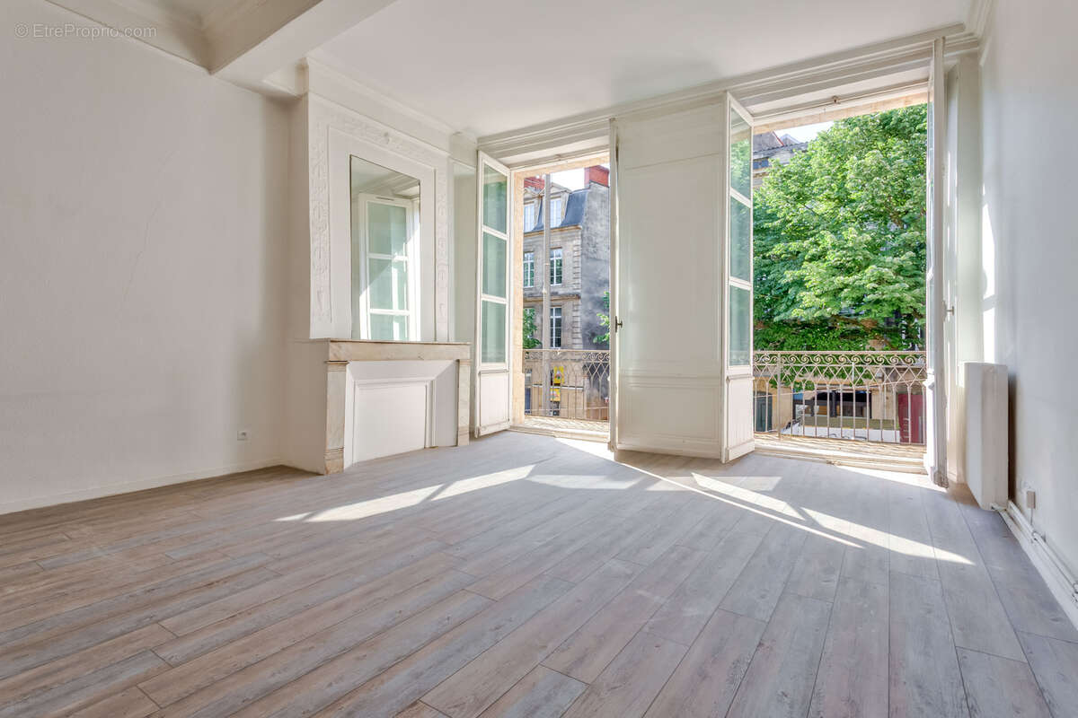 Appartement à BORDEAUX