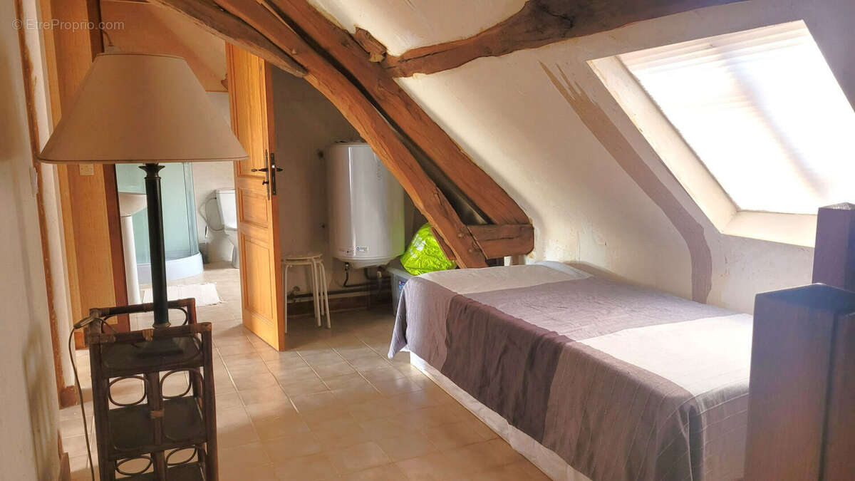 Maison à CHEVILLON