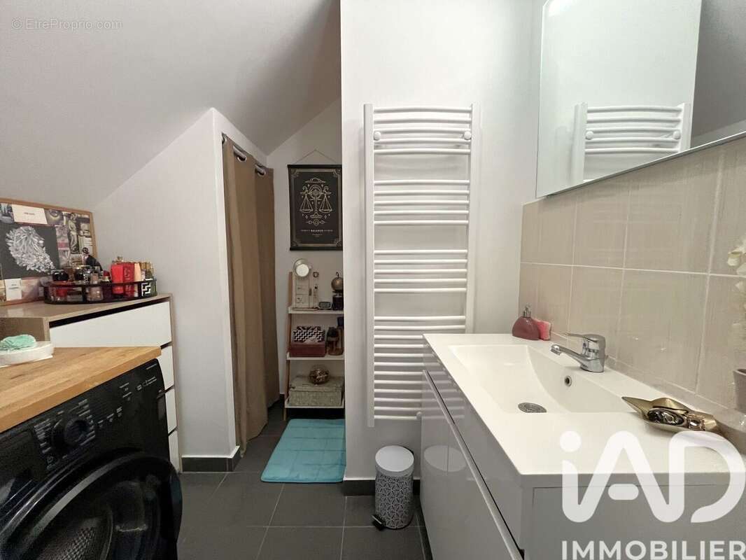 Photo 6 - Appartement à LE PERRAY-EN-YVELINES