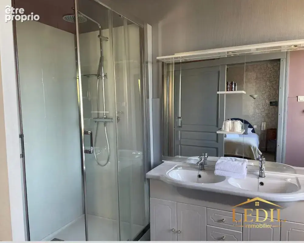 Ensemble immobilier de rapport - photo 3