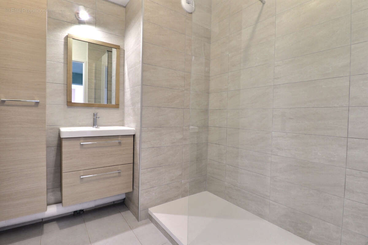 Appartement à AMBARES-ET-LAGRAVE