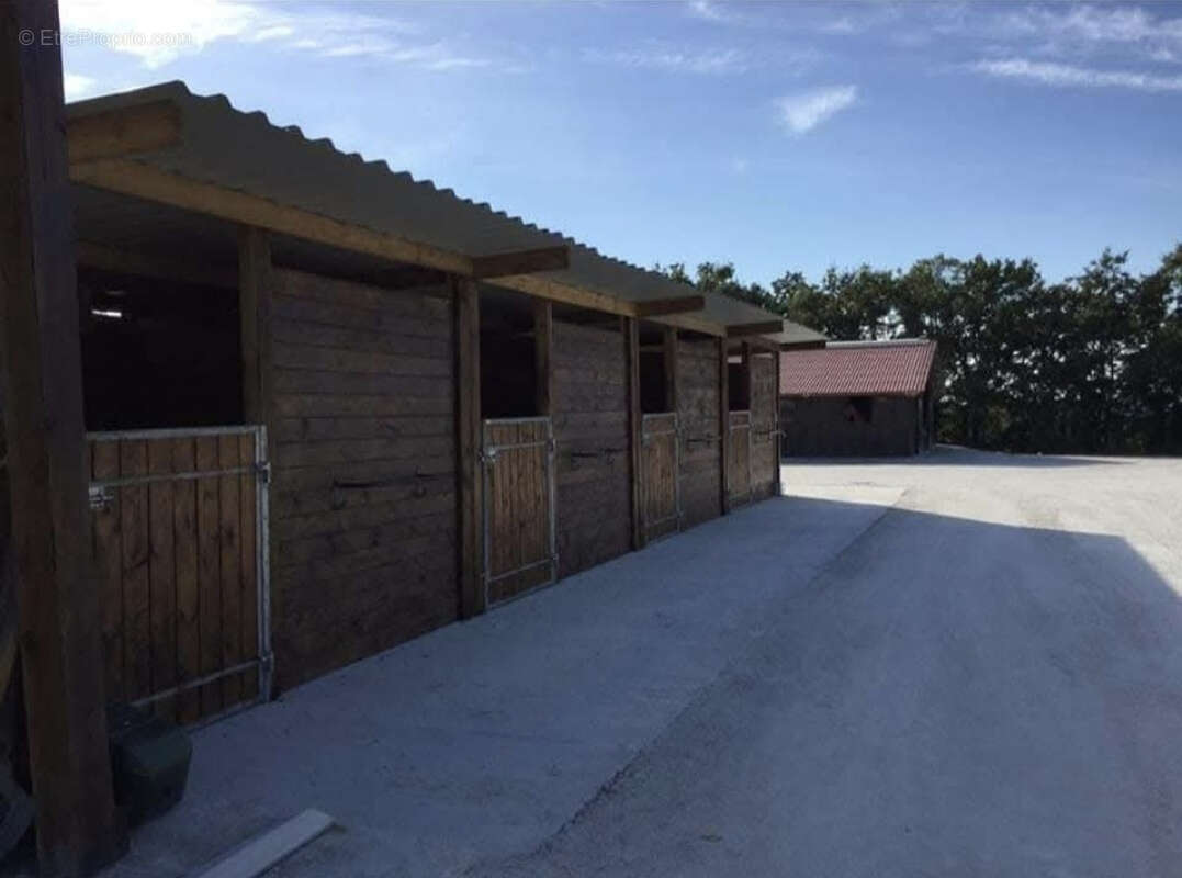 Commerce à VILLENEUVE-SUR-LOT