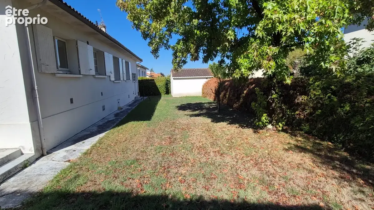 Pavillon Plain-Pied sur terrain clos et arboré, 3 chambres, proche bus et commerces - photo 13