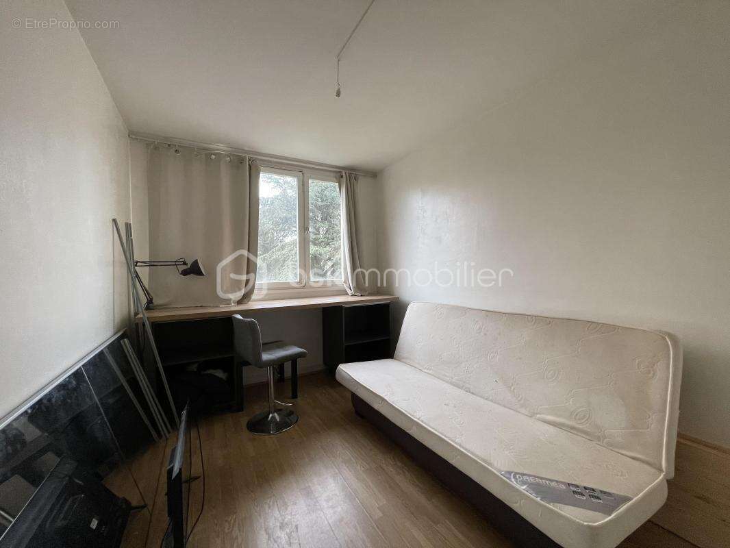 Appartement à SAINT-ETIENNE-DU-ROUVRAY