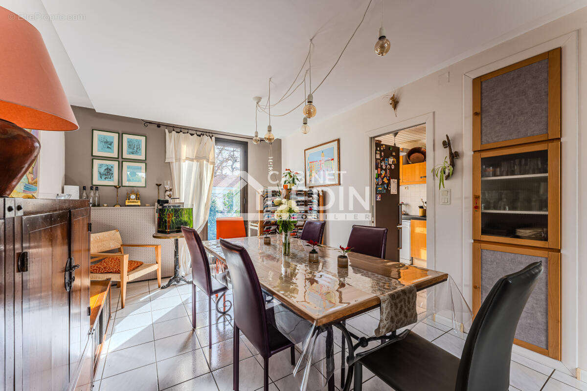 Maison à SAINT-MEDARD-EN-JALLES