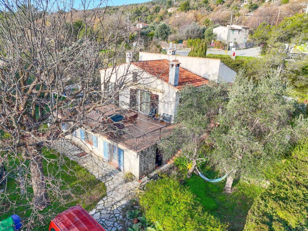 Maison à TOURRETTES-SUR-LOUP