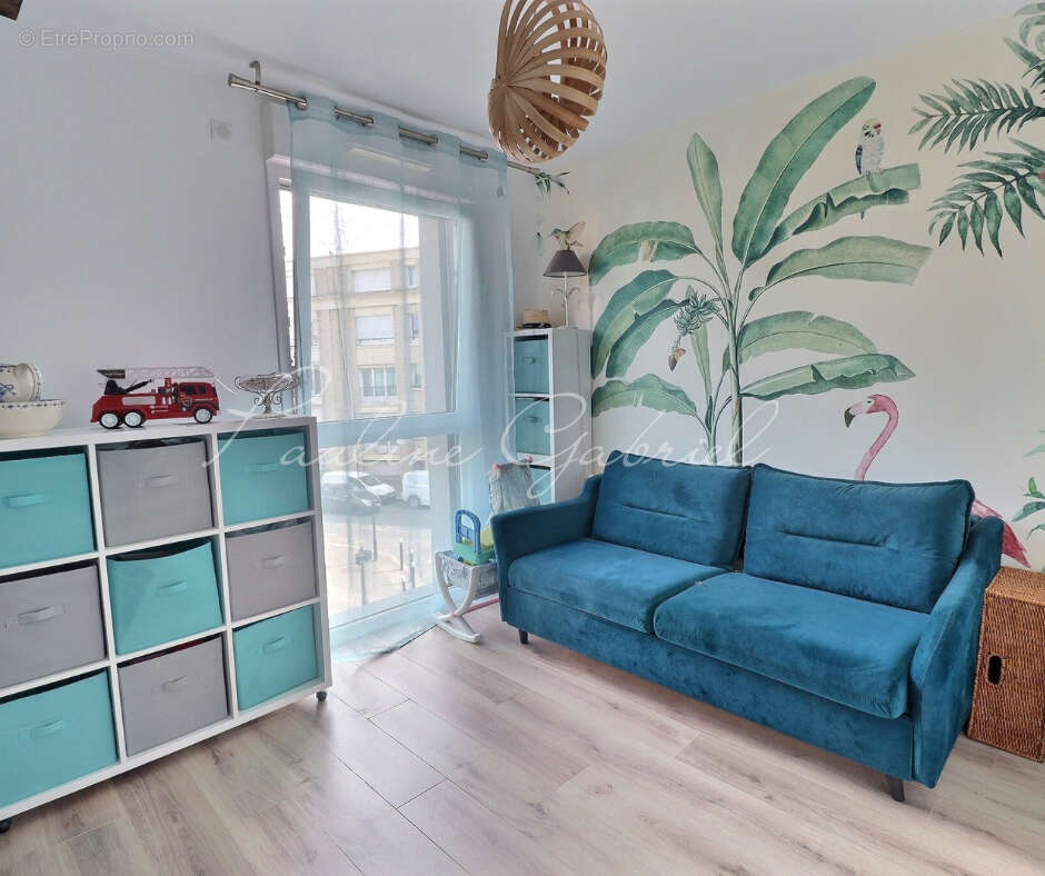Appartement T3, Hôtel de Ville, Ascenseur, terrasse et parking - photo 7