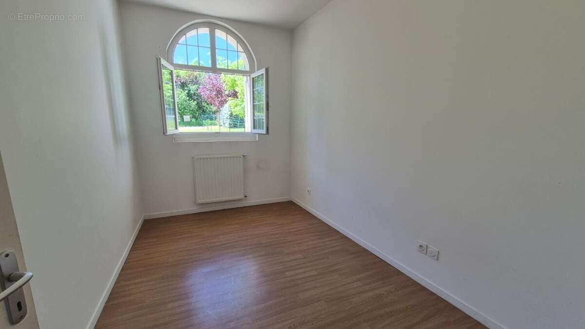 Appartement à CARBON-BLANC