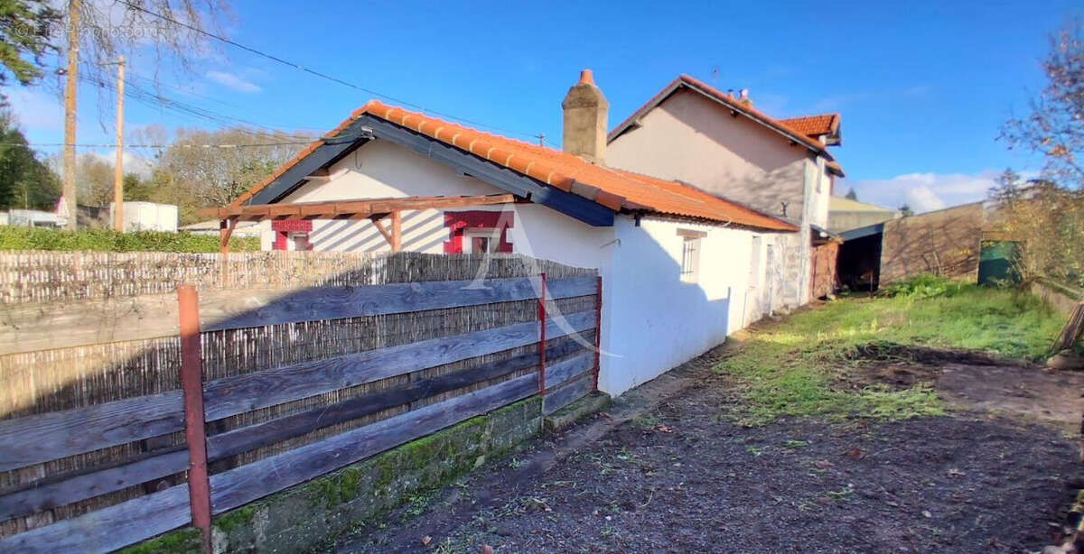 Maison à LE PELLERIN