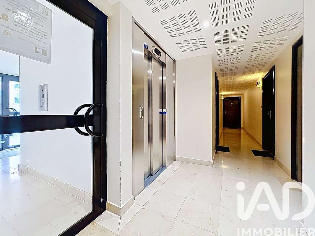 Photo 7 - Appartement à BUSSY-SAINT-GEORGES