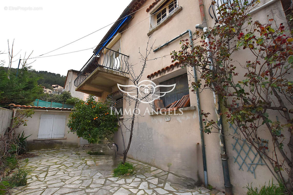 Maison à MARSEILLE-11E