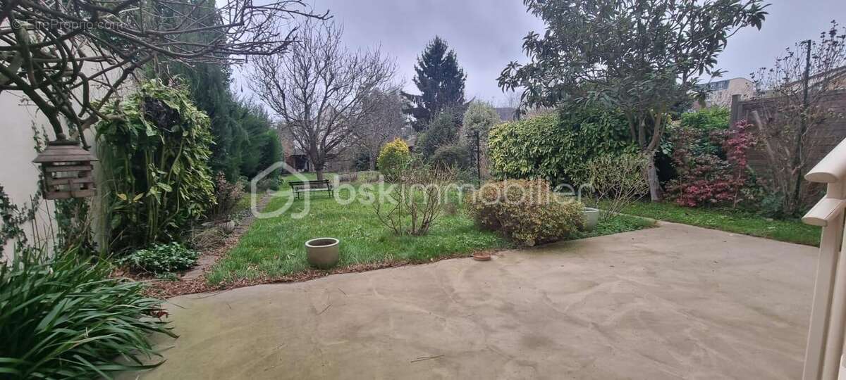 Maison à JUVISY-SUR-ORGE