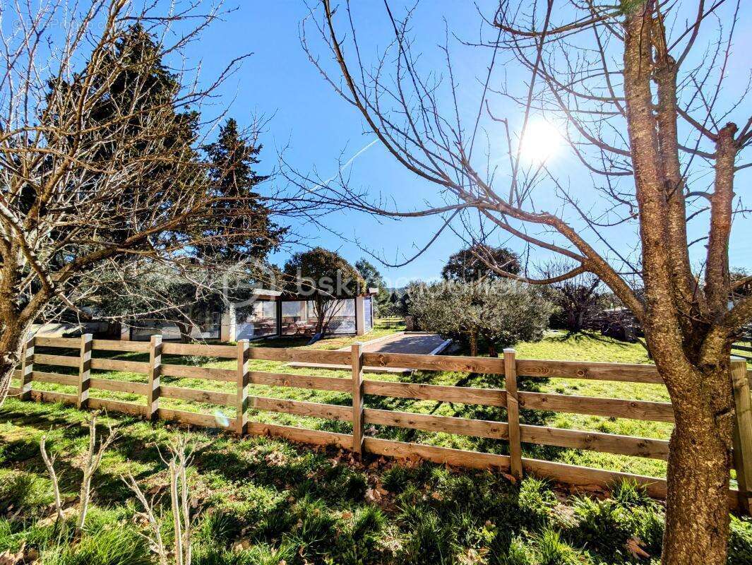 Maison à VILLECROZE