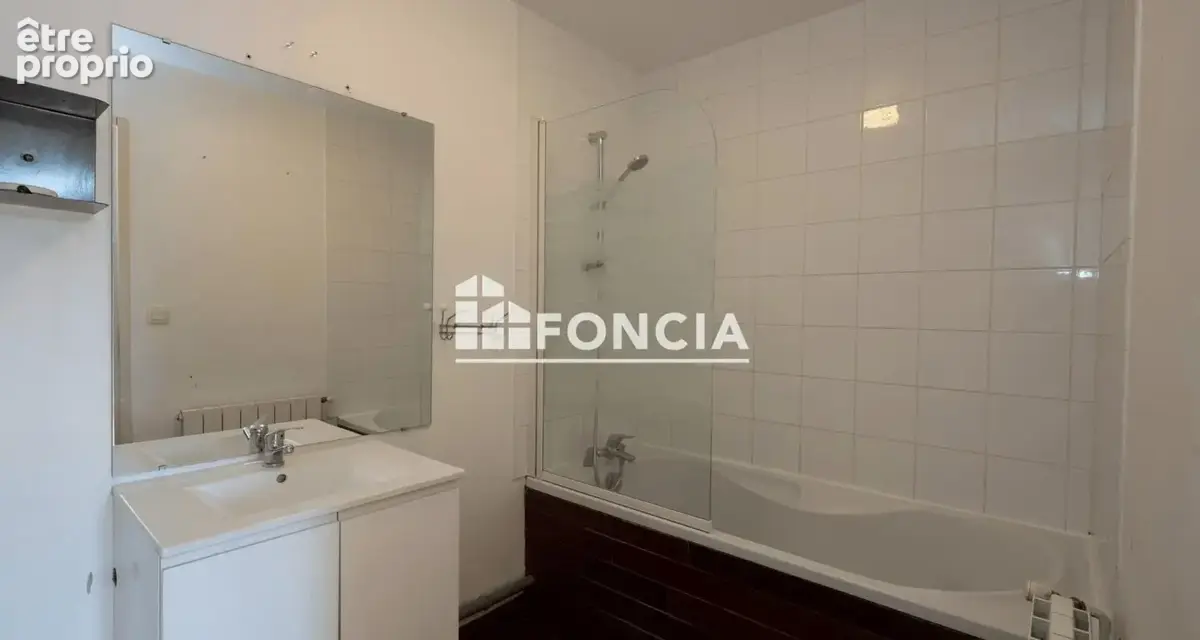 BOURG-DE-PEAGE appartement T4, 74,59m² avec garage et terrasse - photo 6