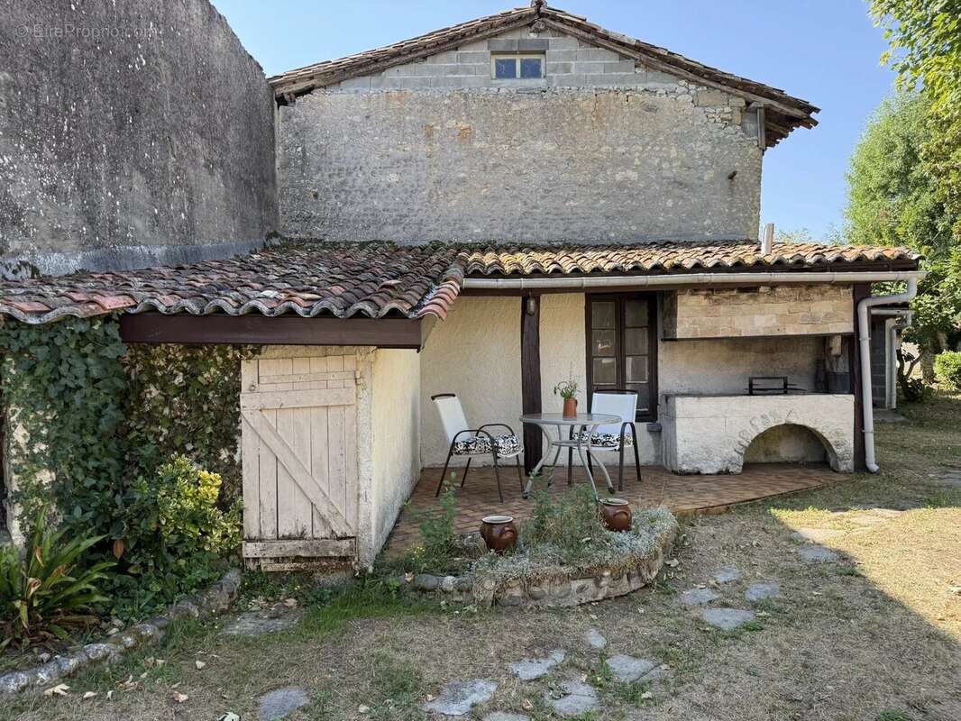 Maison en pierre avec 2 chambres et salle de douche au rez de chaussée - photo 15