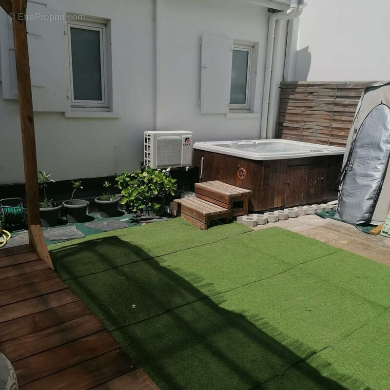 Maison à CAPESTERRE-BELLE-EAU