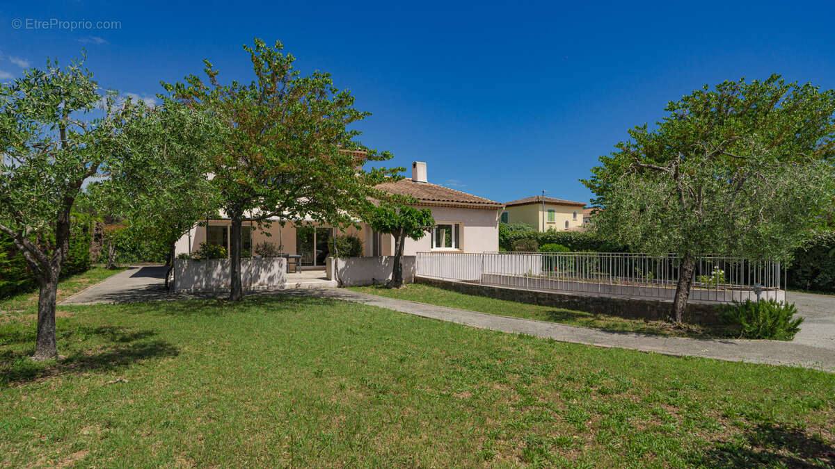 Maison à MOUANS-SARTOUX