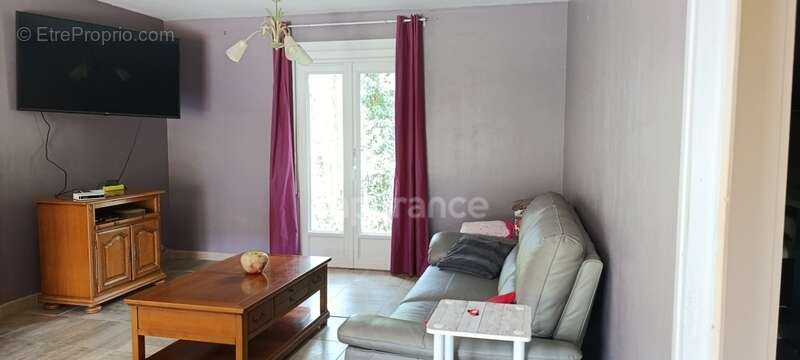 Maison à PRECY-SUR-VRIN